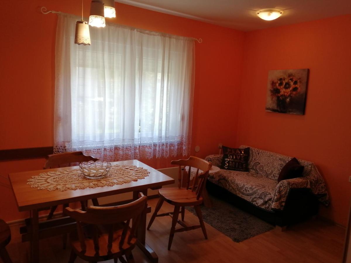 House Natali Lägenhet Vrhovine Exteriör bild