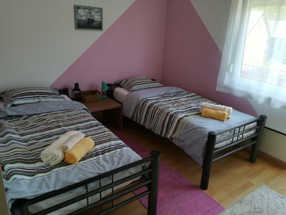House Natali Lägenhet Vrhovine Exteriör bild